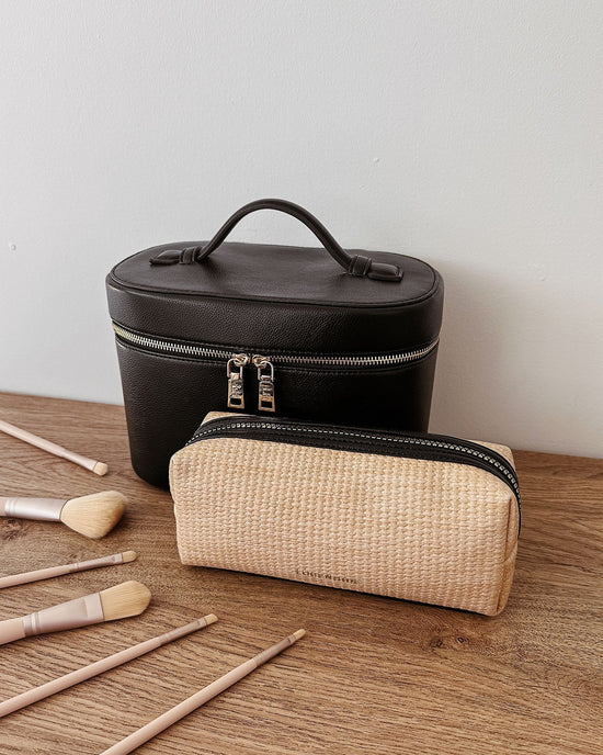 Juliette & Brianna Cosmetic Set - Black