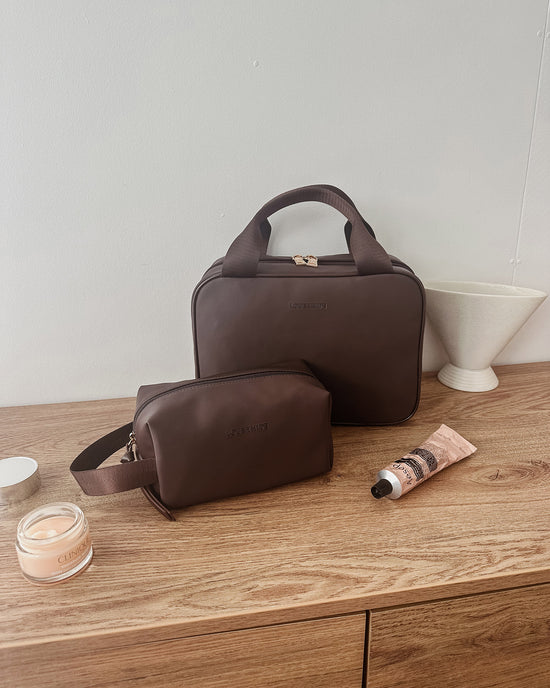 Kenya & Xena Cosmetic Set - Chocolate